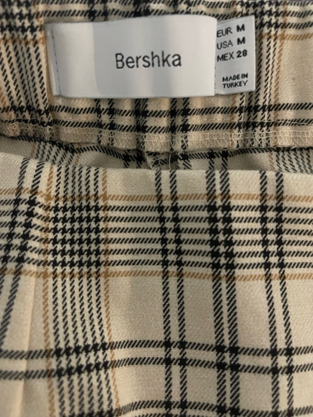 Bershka Cream Plaid Asymmetric Mini Skort with Side Lace-Up Detail - Picture 8 of 10
